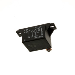 161.3777 [3747.405] RELEJS/ KVĒLSVEČU