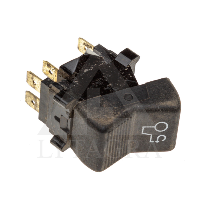 P150.19.44 SLĒDZIS 4 KONT. BEZ FIKS.